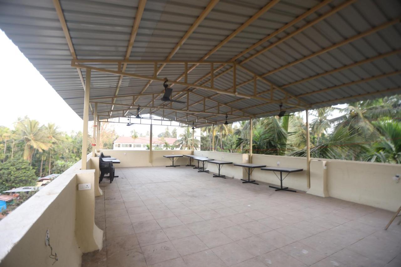 Shree Swami Samarth Resort Diveāgar Exteriör bild